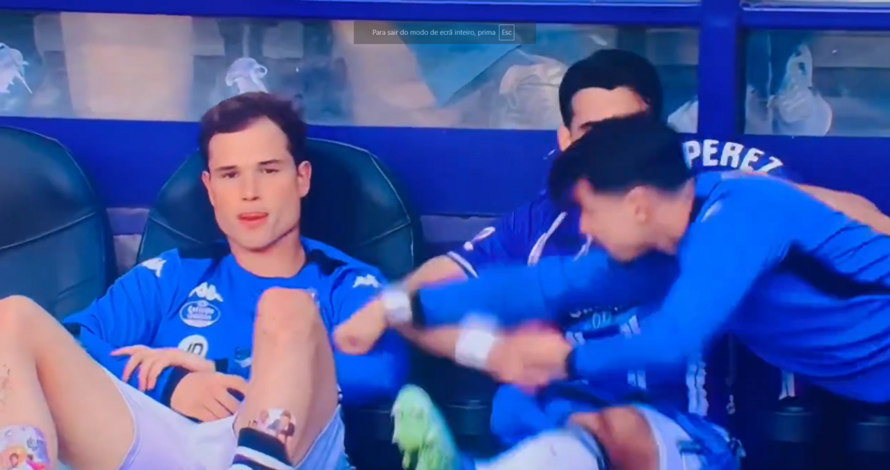 Jogadores do Valladolid pedem desculpa depois de desentendimento no banco