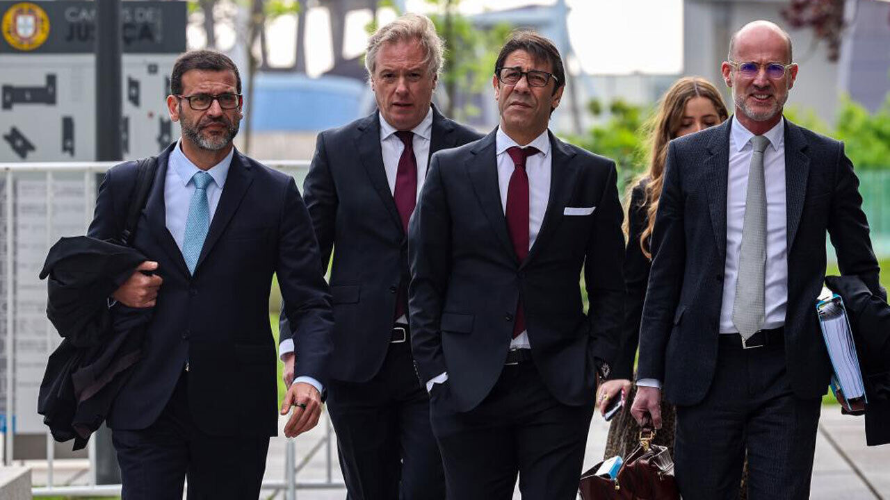 Rui Costa à chegada ao tribunal