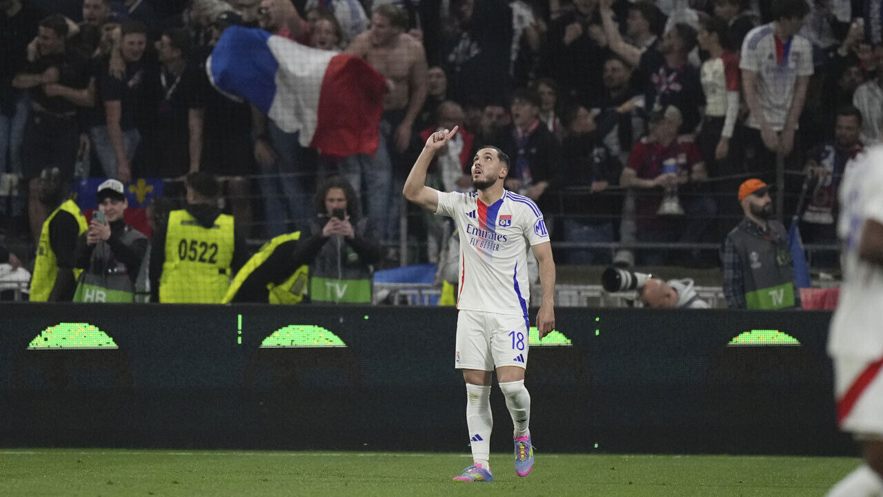 Rayan Cherki, jogador do Lyon