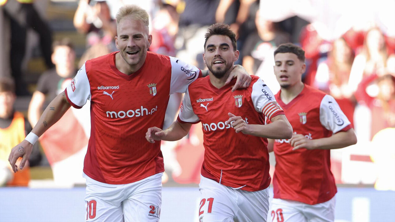 Racic e Ricardo Horta festejam no decorrer do Sp. Braga-AVS