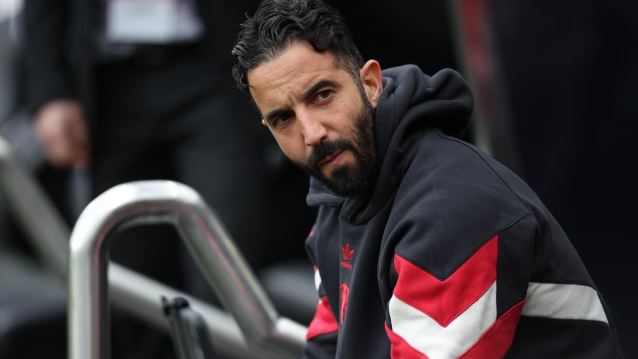 Ruben Amorim, treinador do Manchester United, durante o jogo com o Newcastle