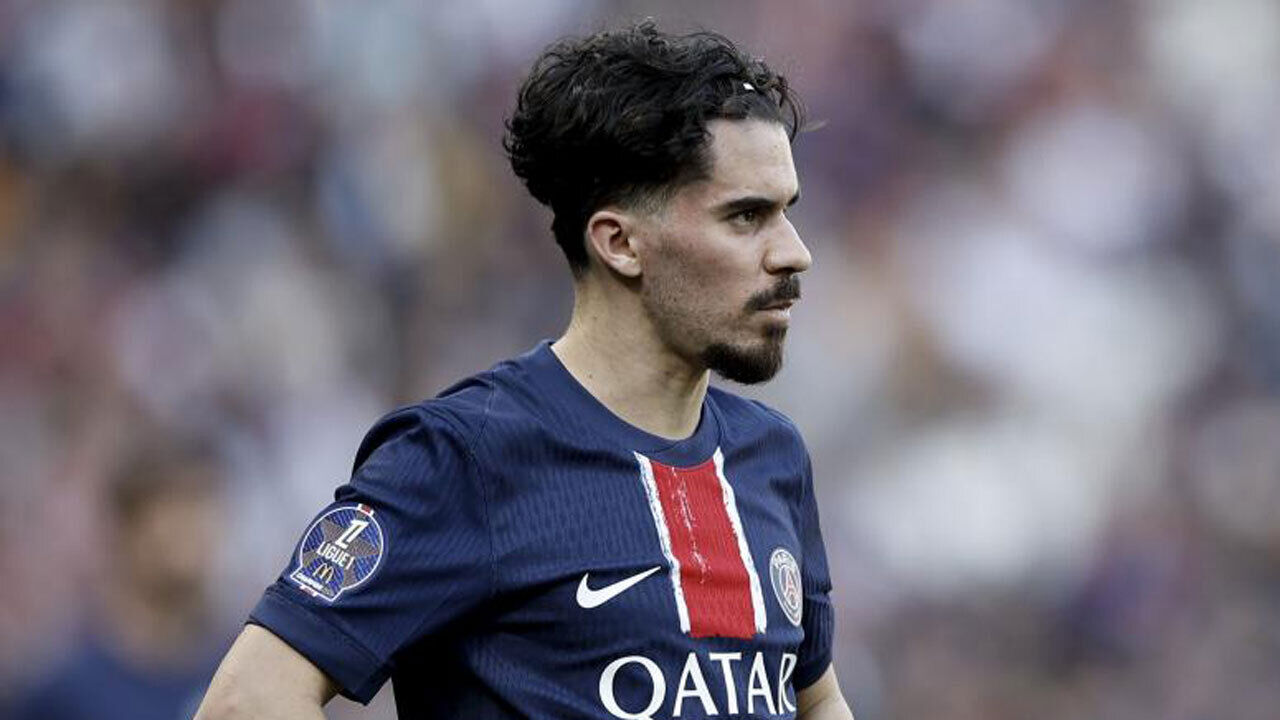 Vitinha, médio do PSG