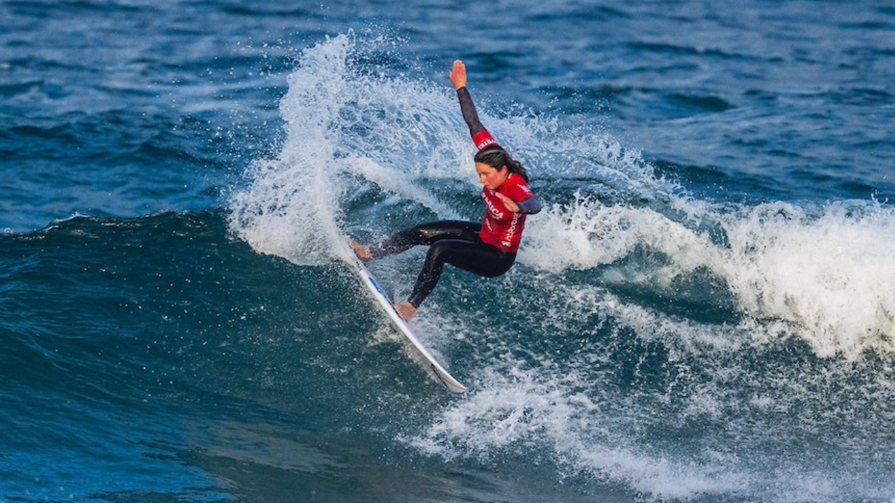 Francisca Veselko em ação no Caparica Surf Fest