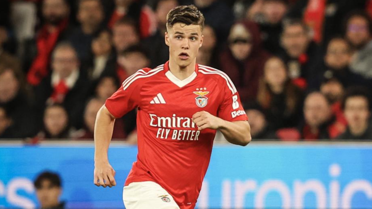 Samuel Dahl durante um jogo do Benfica