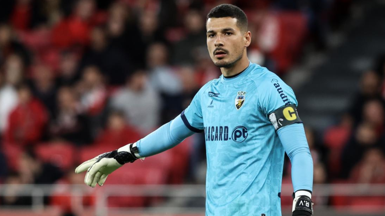 Ricardo Velho, guarda-redes do Farense