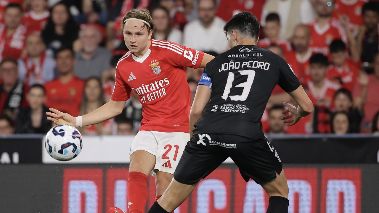 Schjelderup frente ao Tirsense, na primeira mão da Taça de Portugal