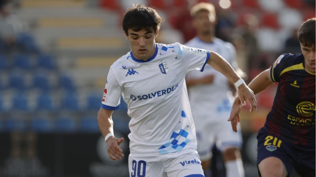 Diogo Nascimento, médio do Vizela, frente ao Chaves