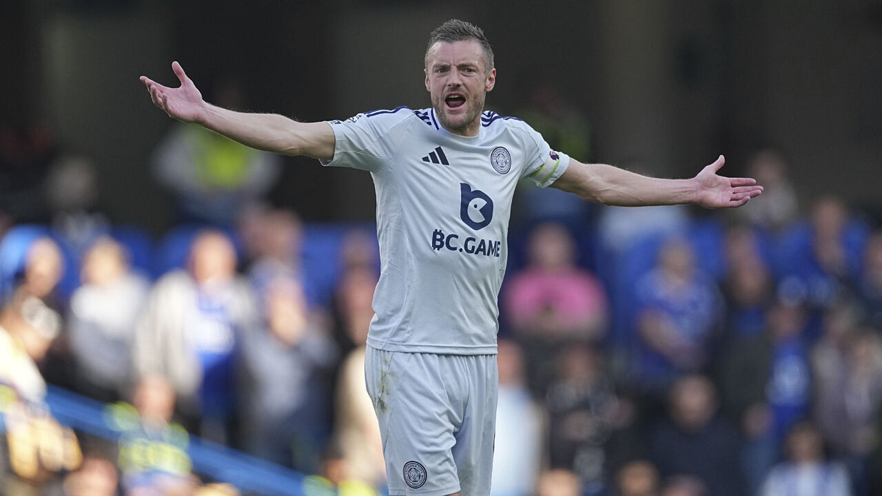 Jamie Vardy não escondeu a desilusão pela "temporada de m..." do Leicester
