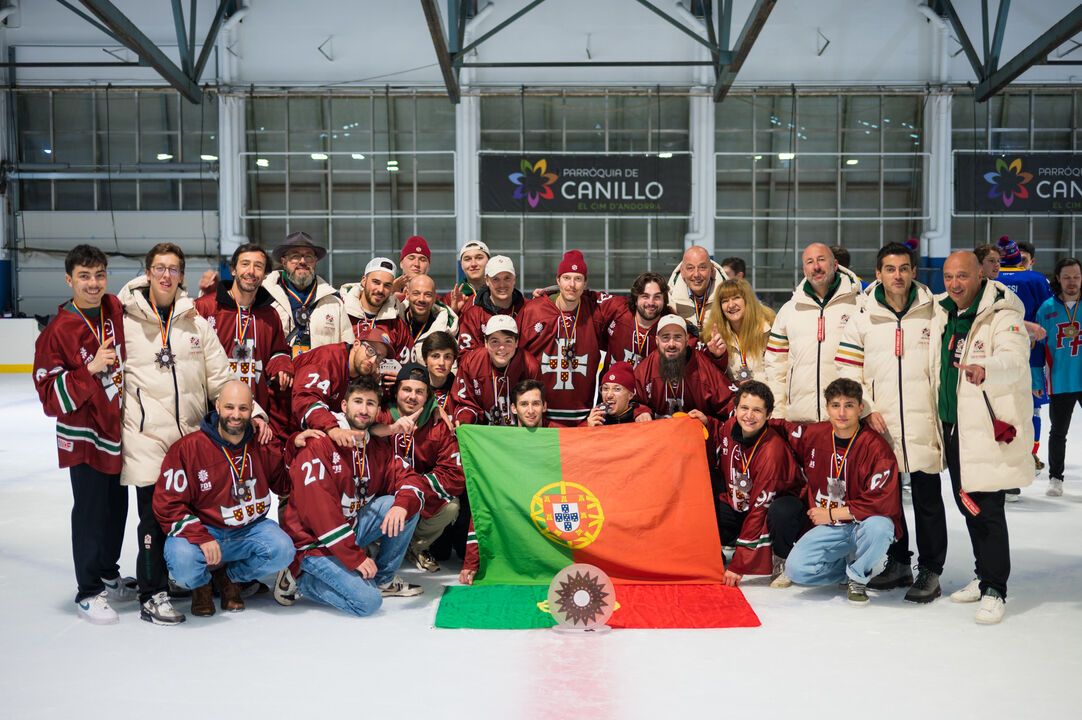 Portugal conquista medalha de bronze na Taça de Desenvolvimento de hóquei no gelo