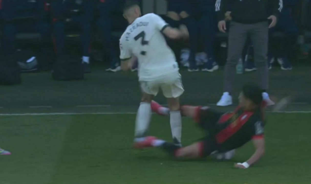 Entrada de Evanilson que valeu vermelho frente ao United