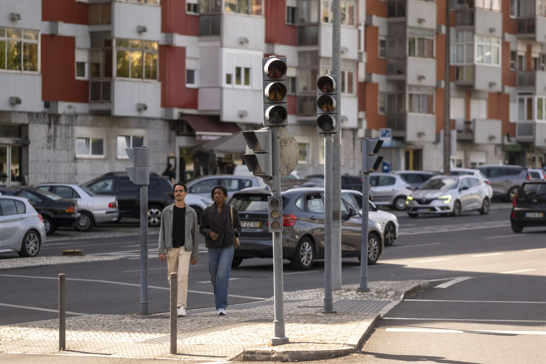 Não há iluminação pública e os sistemas de alarmes de segurança não estão a funcionar