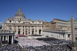 Praça de São Pedro durante funeral do Papa Francisco 