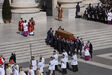 Caixão do Papa Francisco na Praça de São Pedro para o último adeus