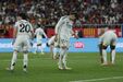 O desalento dos jogadores do Real Madrid após perderem com o Barcelona na final da Taça do Rei