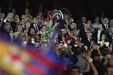Os festejos do Barcelona após conquista da Taça do Rei, frente ao Real Madrid