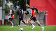 Jogadores do Benfica preparam o jogo com o V. Guimarães