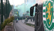 As imagens da apoteótica chegada do autocarro do Sporting a Alvalade para o jogo com o Moreirense