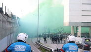 As imagens da apoteótica chegada do autocarro do Sporting a Alvalade para o jogo com o Moreirense