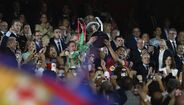 Os festejos do Barcelona após conquista da Taça do Rei, frente ao Real Madrid