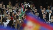 Os festejos do Barcelona após conquista da Taça do Rei, frente ao Real Madrid