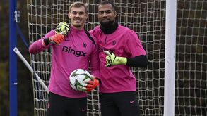 Jorgensen e Sánchez no treino dos londrinos