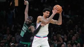 Neemias Queta salta do banco mas não consegue evitar derrota dos Celtics