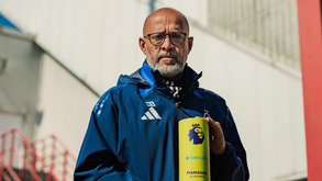 Nuno Espírito Santo eleito treinador do mês de março da Premier League