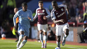 Anthony Elanga e Amadou Onana