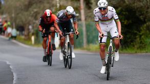 Pogacar e Van der Poel de novo em duelo