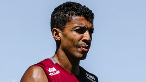 Luiz Gustavo durante um treino do São Paulo