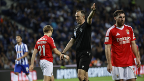 Árbitro João Pinheiro durante o clássico entre FC Porto e Benfica