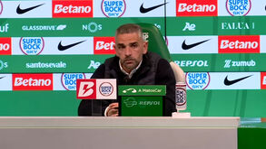 Rui Borges: «Não é o míster que prende os médios... são as características deles. Não há milagres»