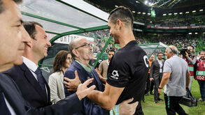 Cristiano Ronaldo reage à morte de Aurélio Pereira: «Nunca deixarei de estar grato...»