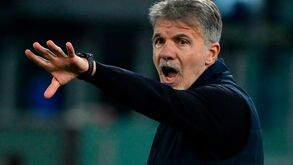 Marco Baroni vai continuar ao leme da Lazio