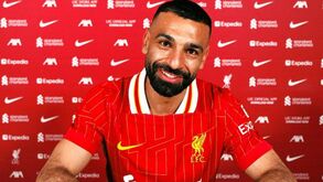 Mohamed Salah renova com o Liverpool