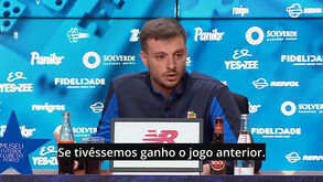 Saiba como Anselmi deitou a goleada frente ao Benfica para trás das costas junto do plantel