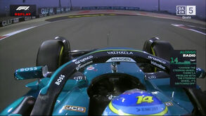 Alonso vive situação surreal: volante do Aston Martin saiu do sítio antes da reta da meta