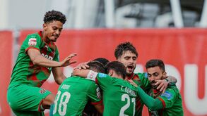 Benfica B-Marítimo, 1-2: madeirenses vencem no Seixal com reviravolta 