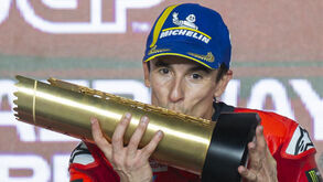 MotoGP: Marc Márquez faz a dobradinha no Qatar