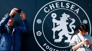 Chelsea quer 'despachar' 23 jogadores no verão