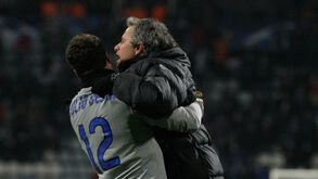 Mourinho com Júlio César em 2009