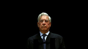 Quantos milhões vale a herança de Mario Vargas Llosa e a quem a vai deixar? A impressionante fortuna do Prémio Nóbel