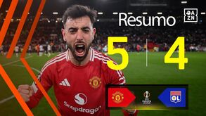 Dois jogadores do Man. United deixaram estádio no intervalo do jogo com o Lyon