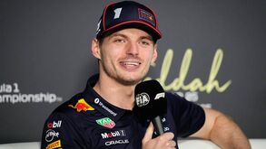 «O contrato do século»: Aston Martin oferece a Max Verstappen 