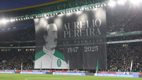 Alvalade exibiu uma enorme tarja de homenagem a Aurélio Pereira: veja as imagens