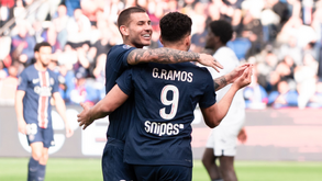 Gonçalo Ramos festeja com Lucas Hernández o golo frente ao Le Havre