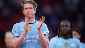 De Bruyne quebra silêncio após decisão do Man. City de o mandar embora: «Fiquei em choque» 