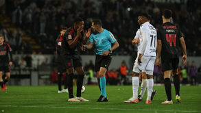 Ainda os amarelos a Di María e Florentino: «O que pode levantar desconfiança é a declaração do treinador»