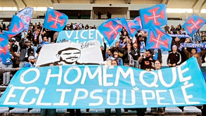 «O homem que 'eclipsou' Pelé»: adeptos do Belenenses homenageiam Vicente Lucas