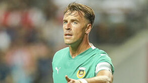 Vítor Gomes anuncia final da carreira: «Carrego ao peito o mesmo símbolo com que comecei»